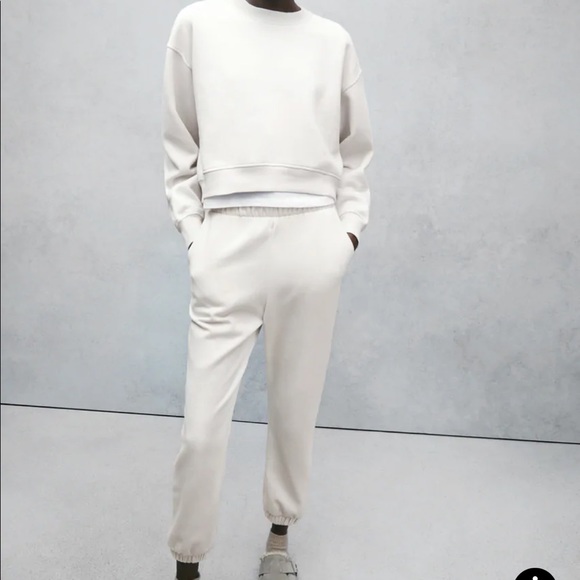 Zara Other - Two piece sweat suit oyster white